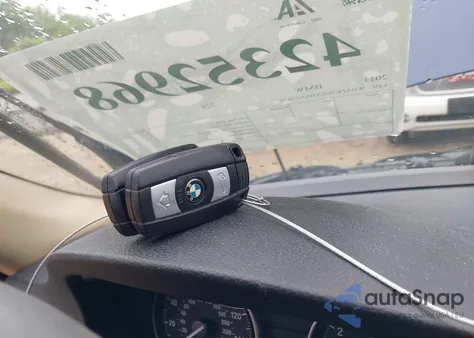 2011 BMW 328I xDrive из США, поврежденный, VIN WBAPK5G5XBNN25836